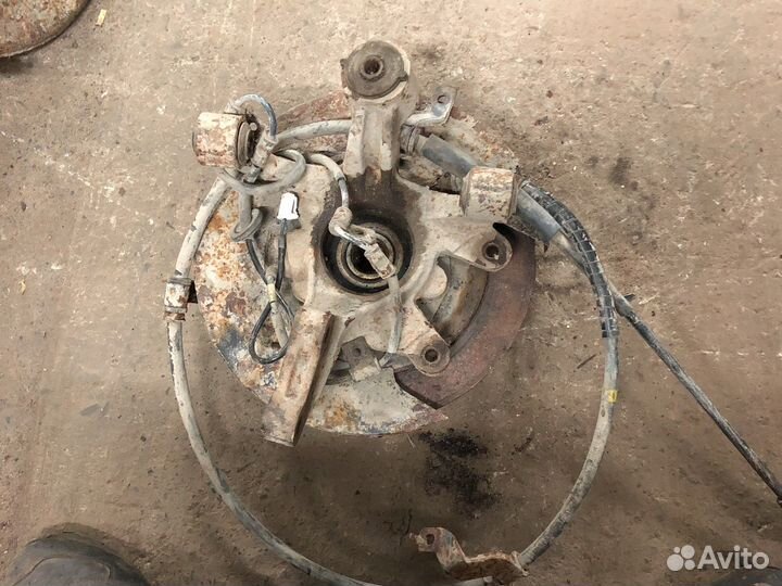 Hyundai tucson кулак задний правый