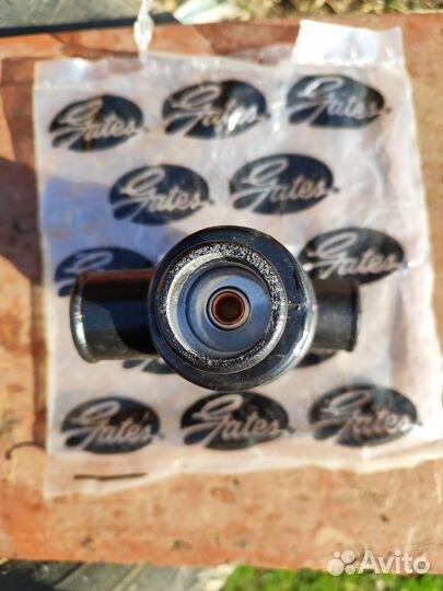 Термостат Gates для ваз2121 Нива