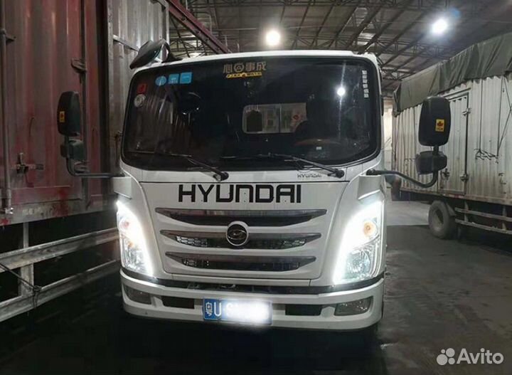 Бегающие Дневные Ходовые Огни 24V на Грузовые Авто