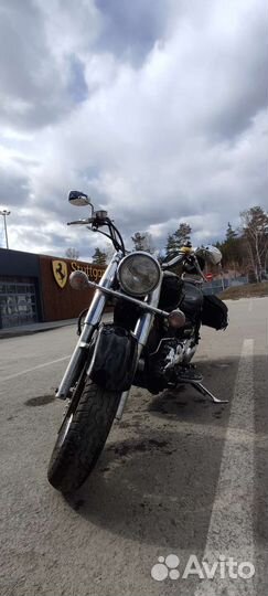 Yamaha XVS 1100 Drag Star