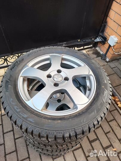 Зимние колёса Лада Веста R16