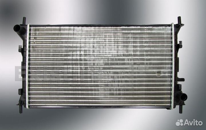 Форд Фокус 1 98-04г 1,8л 2л радиатор охлаждения