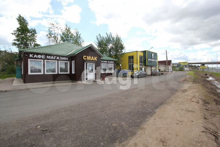 Продам торговое помещение, 271 м²