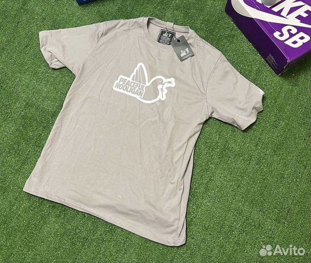 Футболка peaceful hooligan