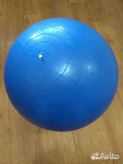 Гимнастический мяч