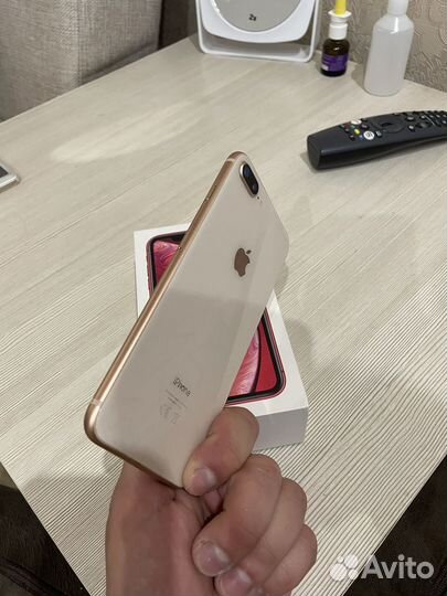 iPhone 8 Plus, 64 ГБ