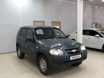 Chevrolet Niva 1.7 MT, 2018, 74 212 км, с пробегом, цена 910 000 руб.