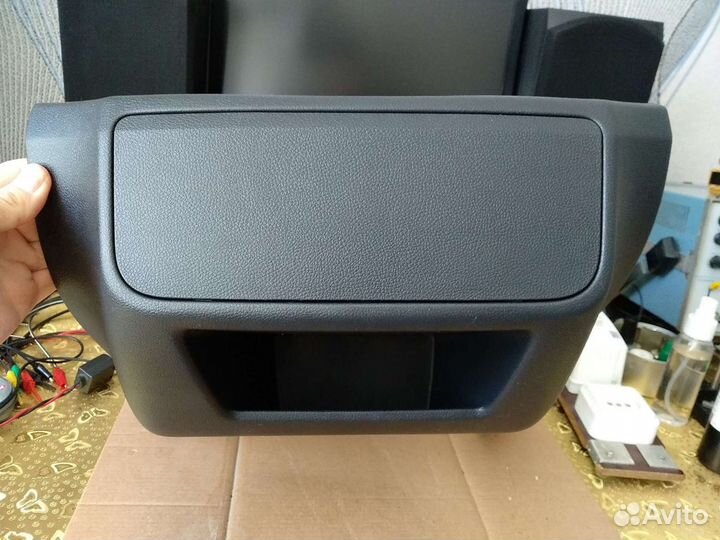 Центральная консоль Шкода Фабиа 2