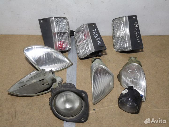 Поворотники передние Рено Трафик Лагуна 1