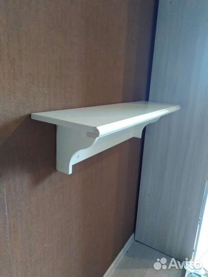 Полка настенная белая