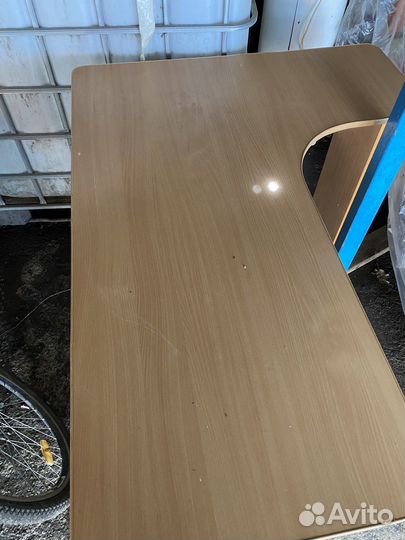 Стол письменный