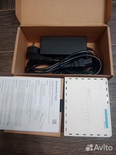 MikroTik RouterBoard RB750UP