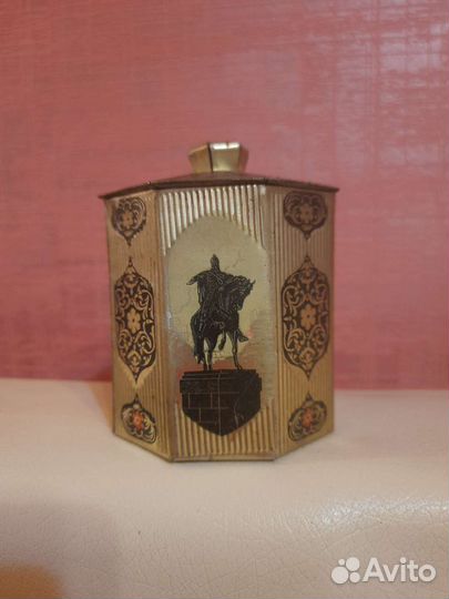 Банка из под чая