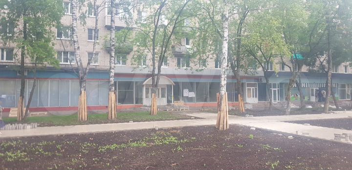 Торговое, общепит, оказание услуг 65,4; 70 и 42,8