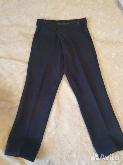 Новый детский школьный костюм 32 размер