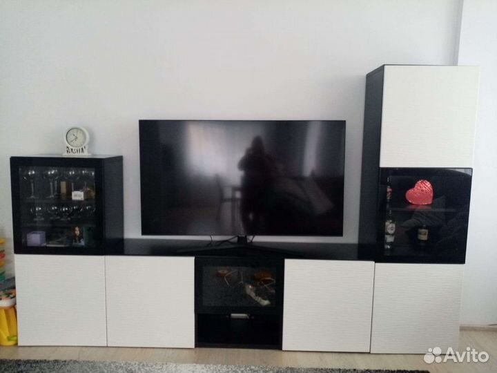 Стенка под телевизор IKEA