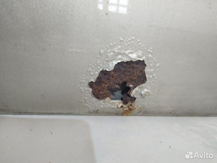 Дверь боковая передняя левая Hyundai Tucson D4EA