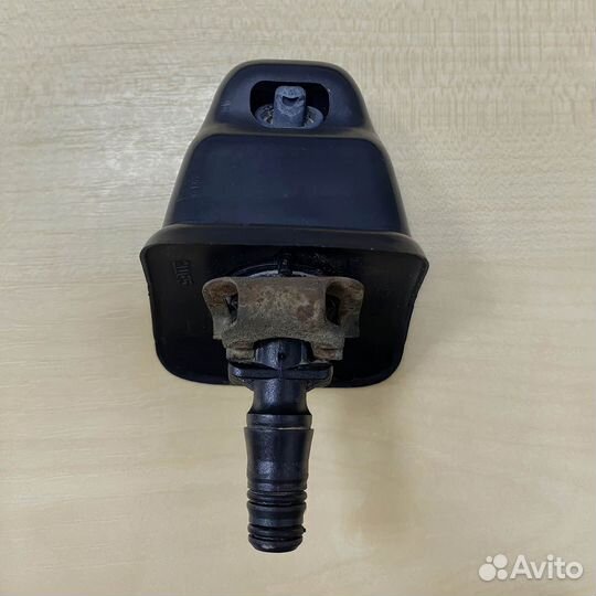 Форсунка омывателя фары honda 76880scas01