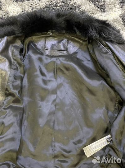 Кожаная куртка косуха с меховыми рукавами