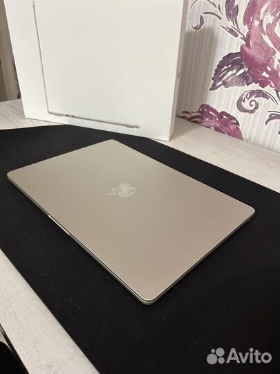 Macbook Air 15 m3 8 256 starlight