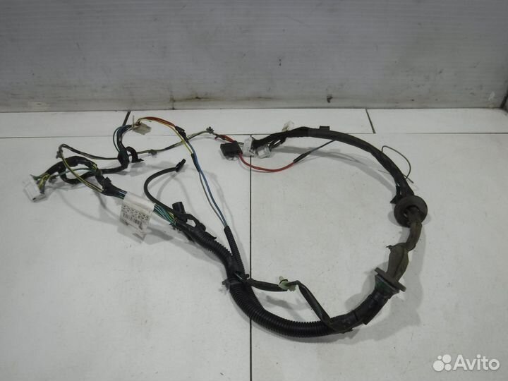 Проводка двери Nissan Terrano 2 (R20)