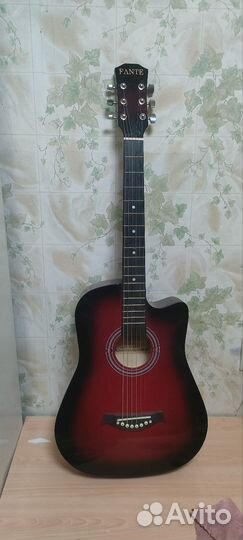 Акустическая гитара