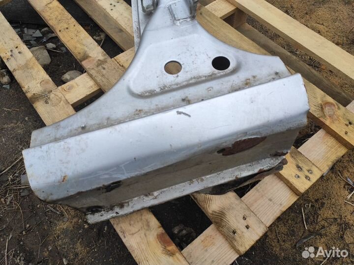 Стойка кузовная центральная левая Opel Astra H