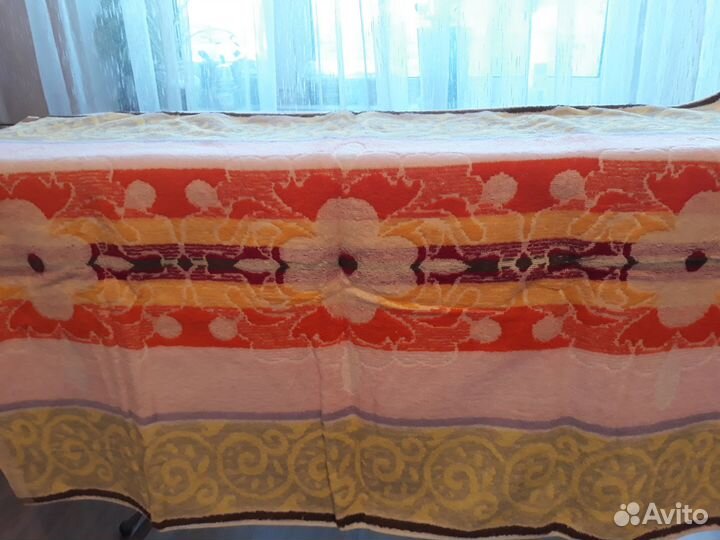 Махровые полотенца новые