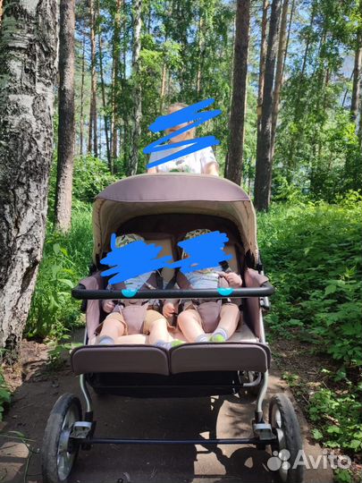 Коляска для двойни