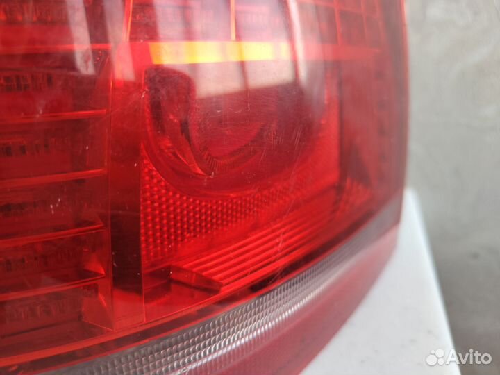 Задний левый внешний фонарь VW Passat B7 диодный