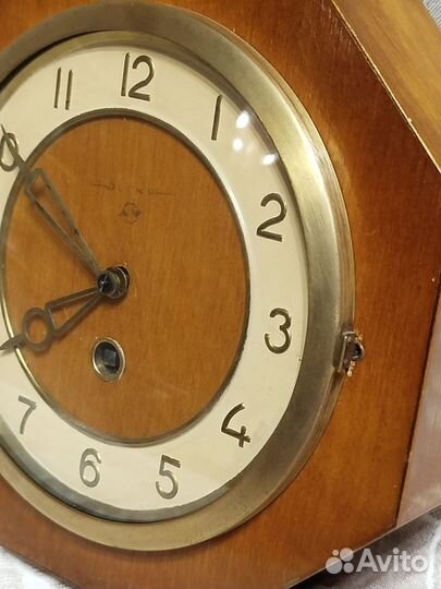 Настольные - настенные часы 