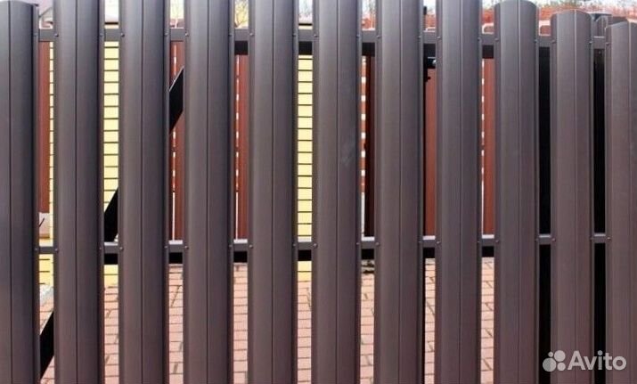 Железный штакетник