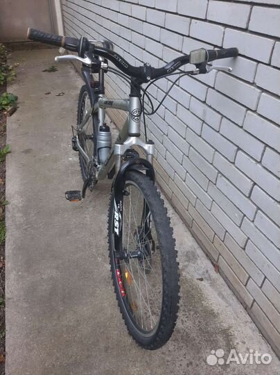 Велосипед atom rasing