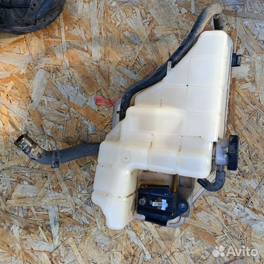 Расширительный бачок toyota land cruiser 200