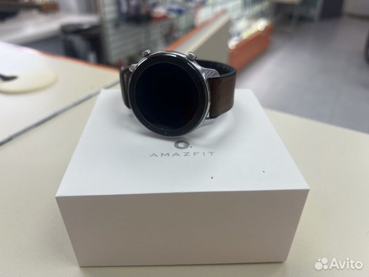 Смарт-часы Amazfit GTR-1