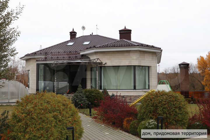 Дом 500 м² на участке 10 сот.