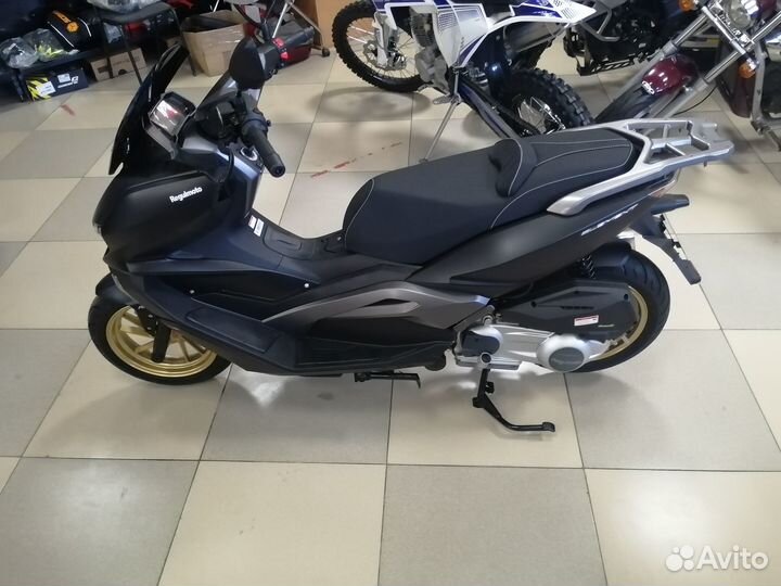 Скутер Regulmoto element 300CC 4T (LJ300T-18) EFI