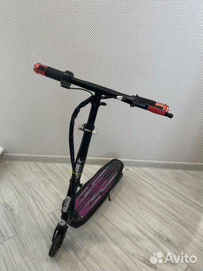 Детский электросамокат Electrotown Charger