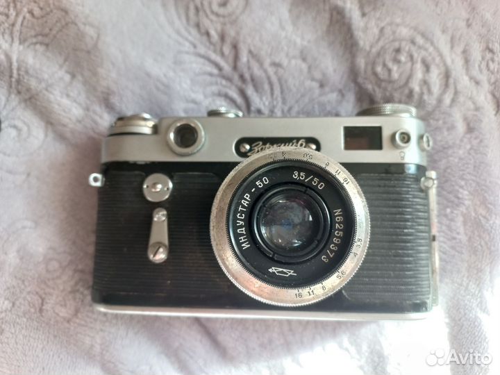 Плёночные фотоаппараты зоркий 5 и зопкий 6