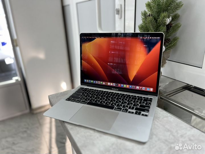 Apple MacBook air м1 2020 8/256