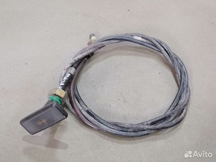 Трос открывания капота Mazda 323 5E 1.5 1980-1989