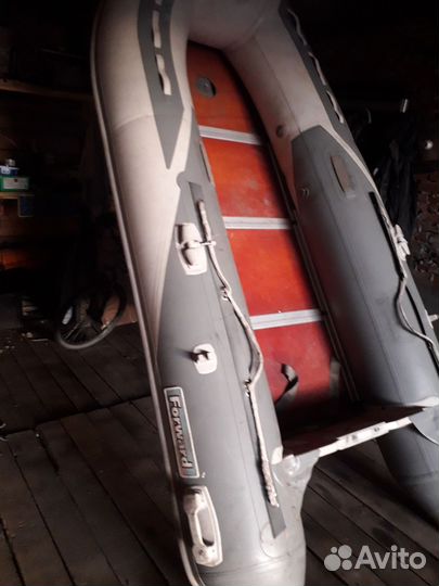 Лодка форвард