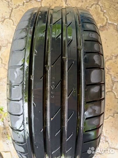 Nokian Tyres Nordman SZ 215/50 R17 и 215/50 R17 95W