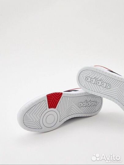 Продам оригинальные кроссовки Adidas Hoops 3.0