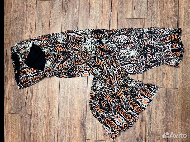 Платье stradivarius