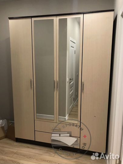 Шкаф распашной