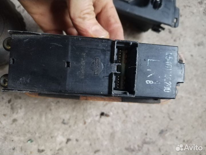 Кнопки стеклоподъемников нисан максима а32