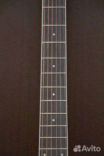 Акустическая гитара