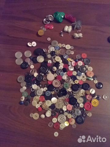 Пуговицы разные цена за все
