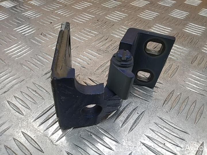 Петля двери передней правой верхняя BMW 5-Series/M